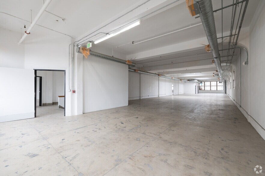 More Photos Of 737 S Broadway, Los Angeles Loft Creative Space For Sale