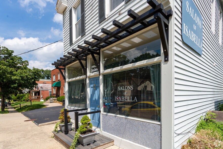 More Photos Of 3726-3728 Isabella Ave, Cincinnati Freestanding For Lease