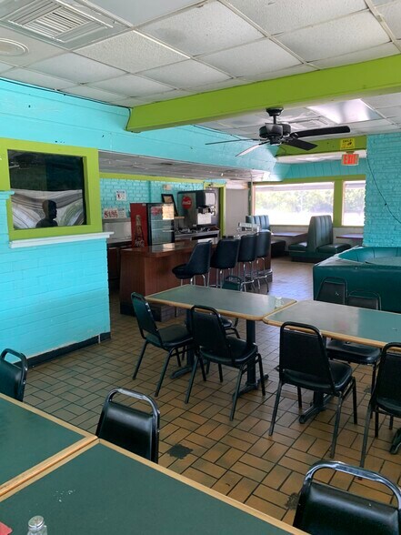 More Photos Of 2409 N Alexander Dr, Baytown General Retail For Lease
