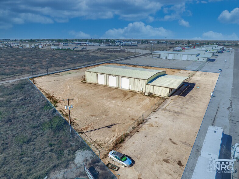 More Photos Of 2804 S County Road 1242, Midland Warehouse For Lease