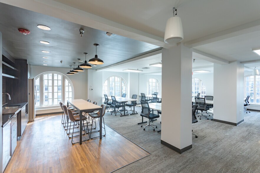 More Photos Of 37 N Orange Ave, Orlando Coworking Space