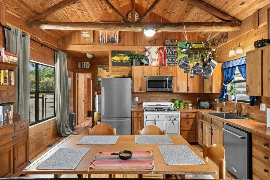 More Photos Of 496 Middleton Rd, Spicewood Land For Sale
