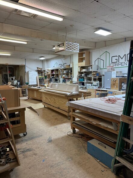 More Photos Of 255 Leonia Ave, Bogota Light Manufacturing For Lease
