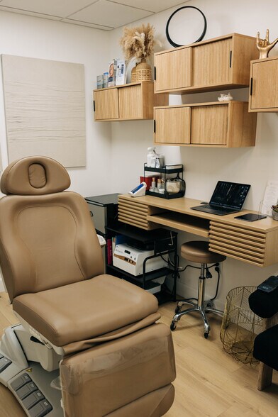 More Photos Of 23150 N Pima Rd, Scottsdale Medical For Lease