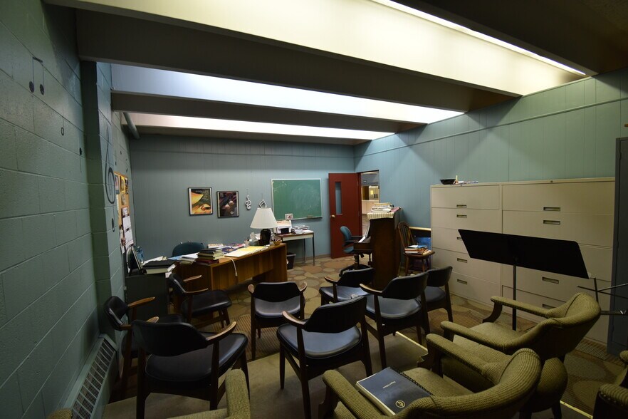 More Photos Of 165 E Square Lake Rd, Bloomfield Hills Religious Facility For Sale