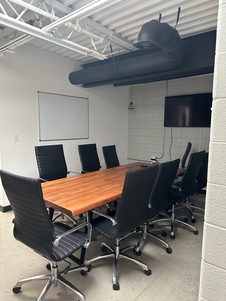 More Photos Of 567 W 300 N, Salt Lake City Light Distribution For Sale