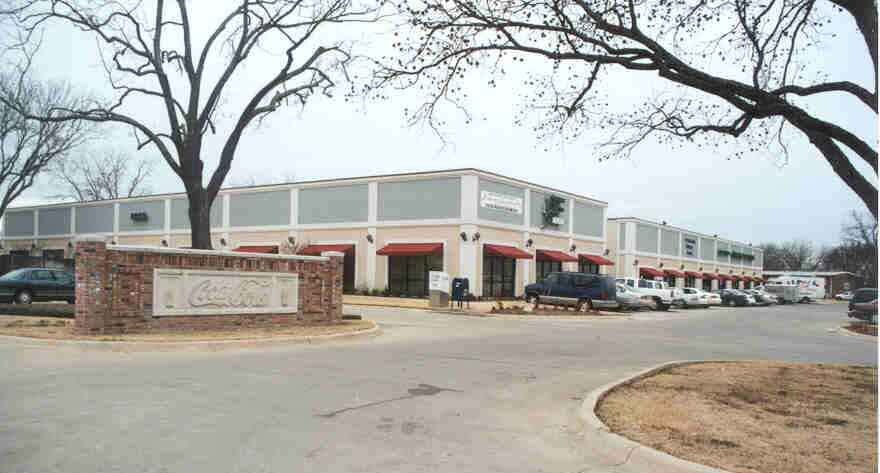 More Photos Of 901 N McDonald St, McKinney Unknown For Lease