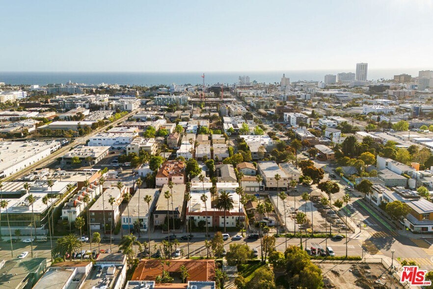 More Photos Of 1518-1522 Euclid St, Santa Monica Apartments For Sale