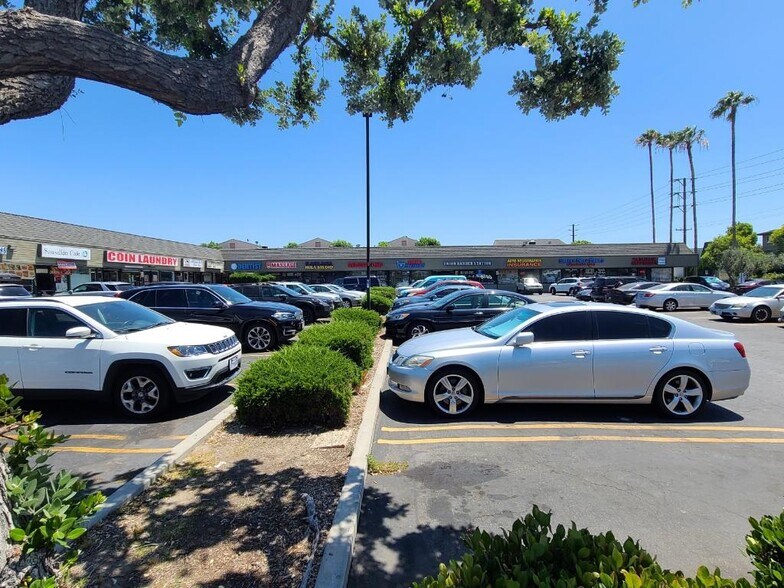 More Photos Of 3560 Redondo Beach Blvd, Torrance Storefront For Lease