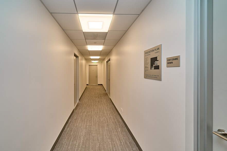 More Photos Of 8737 Beverly Blvd, West Hollywood Medical For Sale