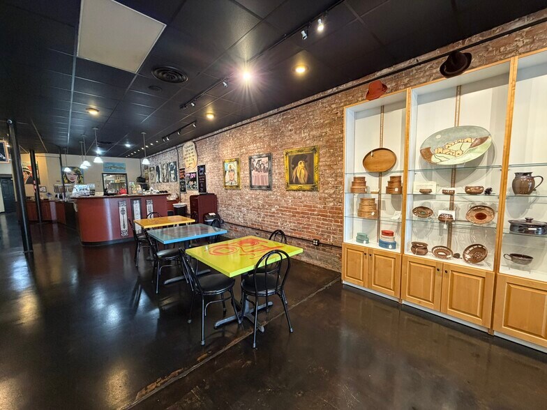 More Photos Of 615 Mena St, Mena Restaurant For Sale