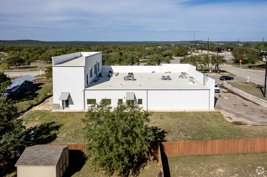 More Photos Of 1304 W Borgfeld Dr, San Antonio Storefront For Lease