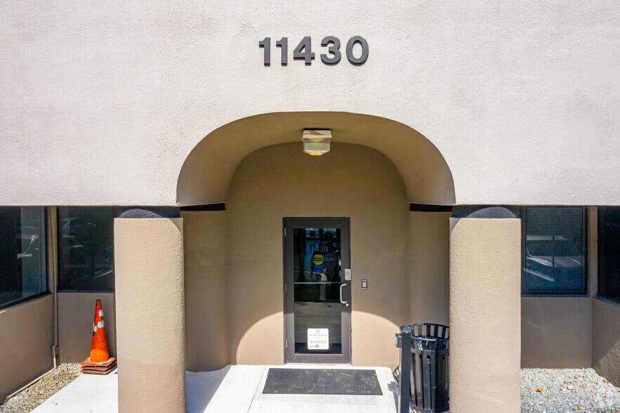 More Photos Of 11400-11440 N Kendall Dr, Miami Unknown For Lease