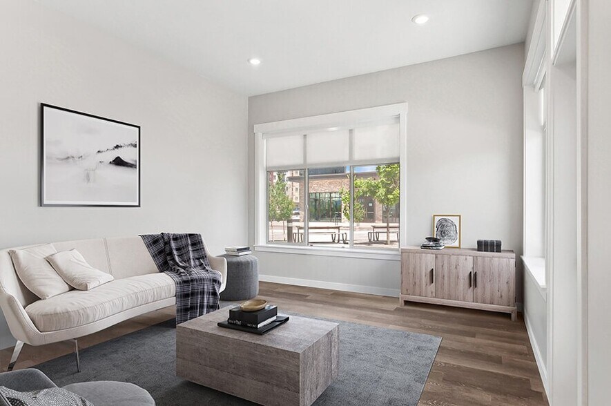 More Photos Of 168 E Midvillage Rd, Sandy Apartments For Lease