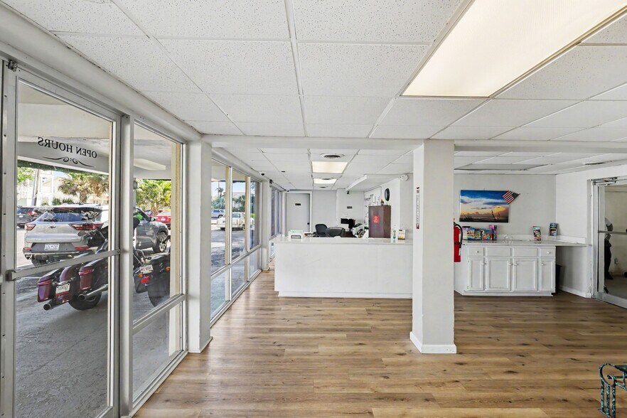 More Photos Of 1415 S Ocean Blvd, North Myrtle Beach Hotel For Sale
