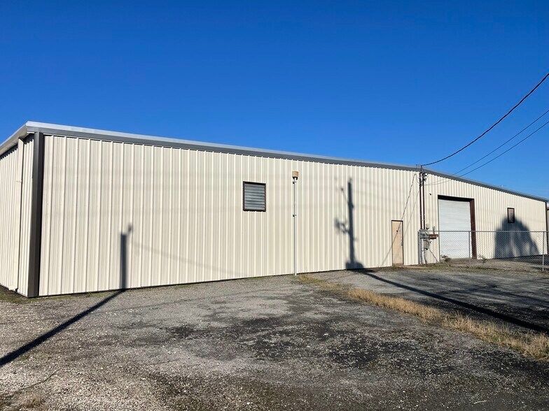 More Photos Of 3349 Halls Mill Rd, Mobile Warehouse For Sale