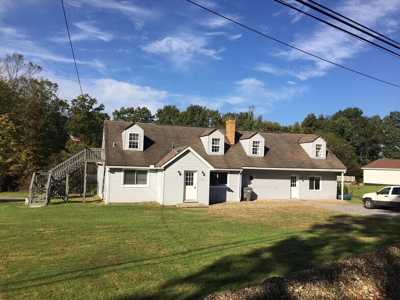 Primary Photo Of 147 Georgetown Rd, Beaver Falls Apartments For Sale