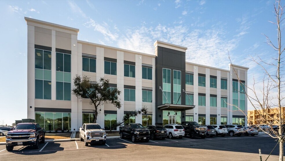 More Photos Of 3239 N Loop 1604, San Antonio Office For Lease