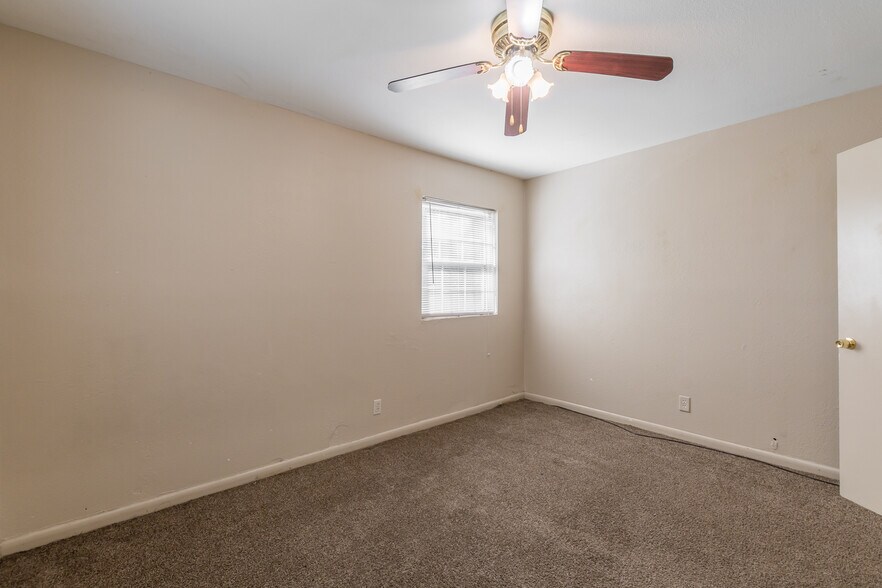 More Photos Of 1204-1216 Lakeview Dr NW, Conyers Apartments For Sale
