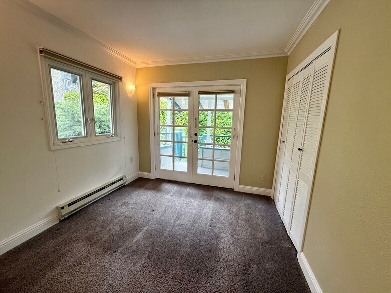More Photos Of 2258 14th Ave W, Seattle Apartments For Sale