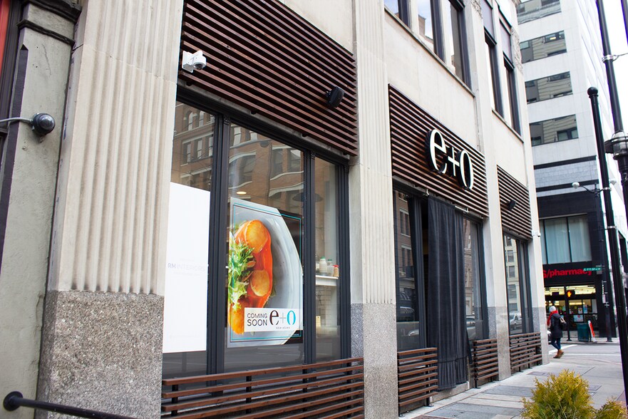 More Photos Of 137-151 W 4th St, Cincinnati Office For Sale