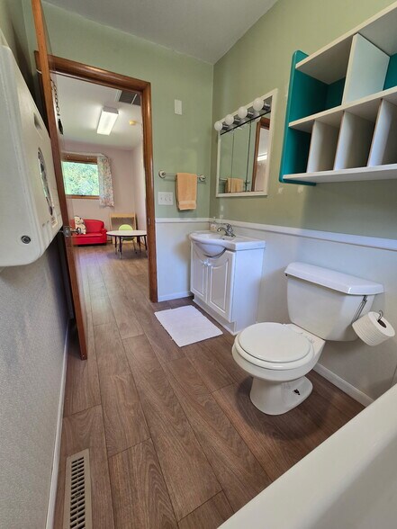 More Photos Of 1350 E Rhorer Rd, Bloomington Specialty For Sale