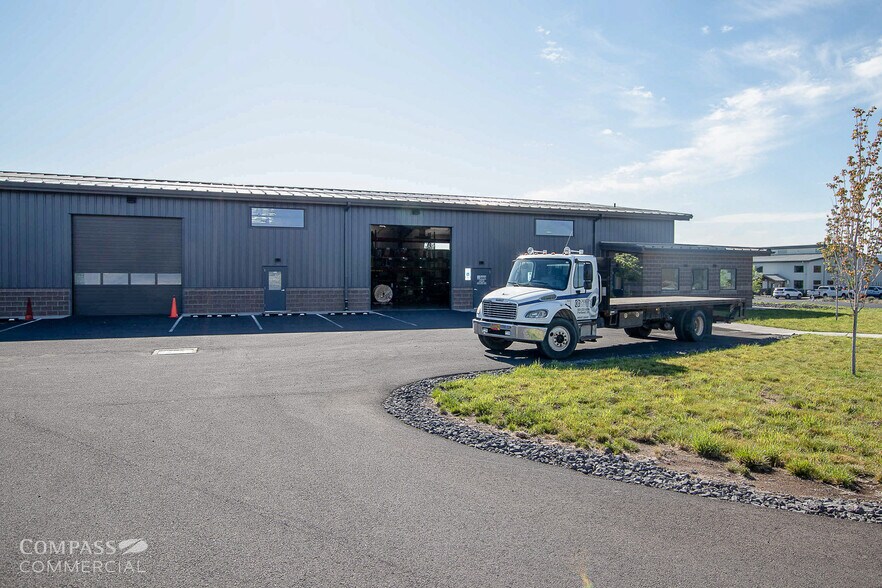 More Photos Of 3525 SW Empire Dr, Prineville Warehouse For Lease