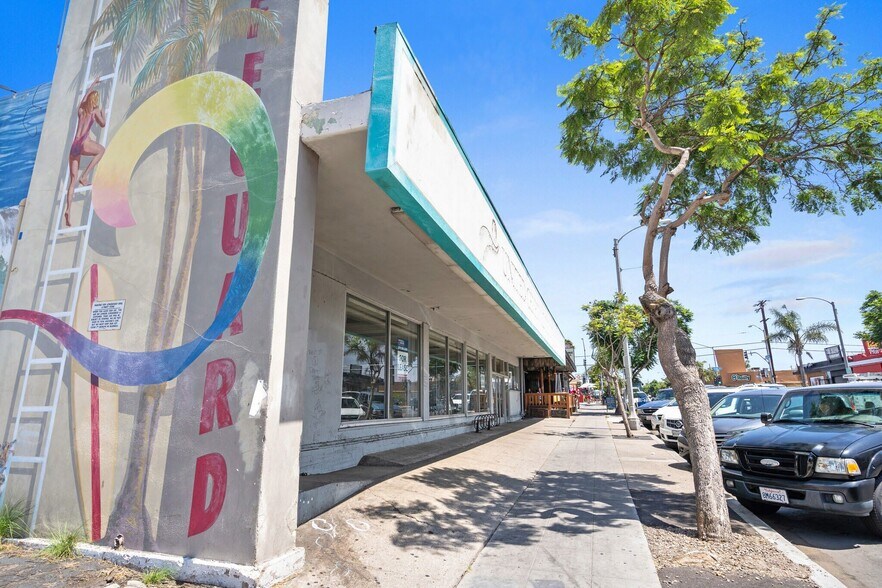 More Photos Of 1454 Garnet Ave, San Diego Freestanding For Sale