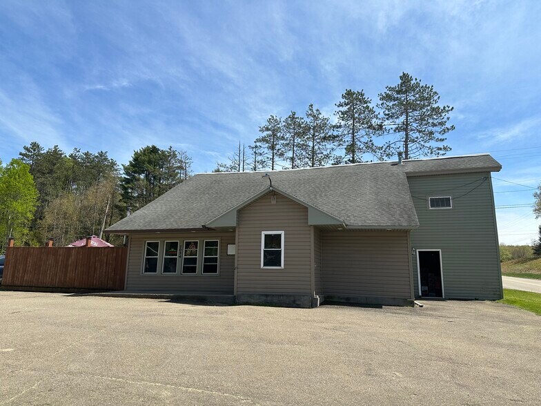 More Photos Of 7034 US-219 Hwy, Lewis Run Restaurant For Sale