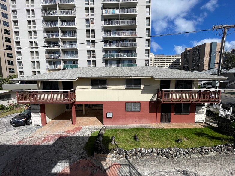More Photos Of 1077 Kinau St, Honolulu Multifamily For Sale
