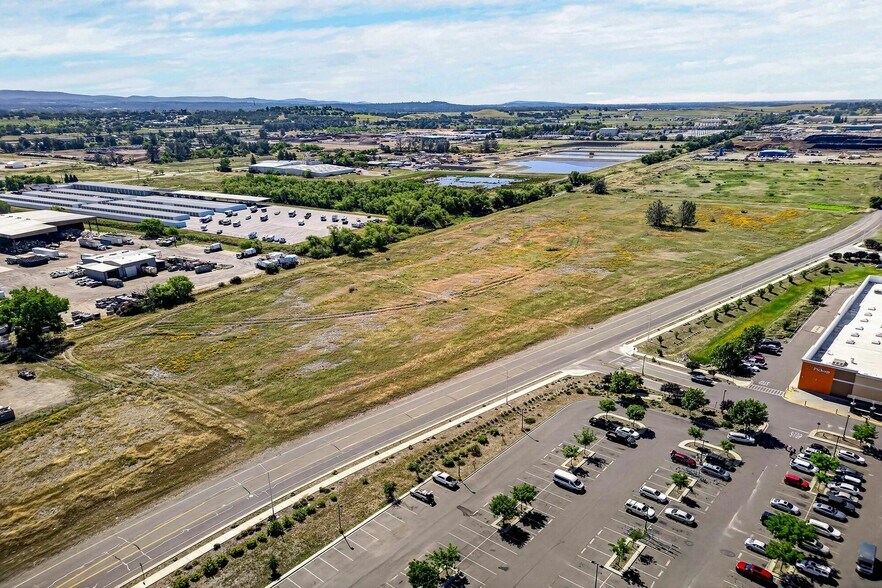 More Photos Of 7th Ave, Oroville Land For Sale