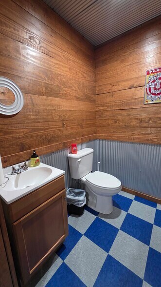 More Photos Of 108 Scenic 7 N Hwy, Ola Restaurant For Sale