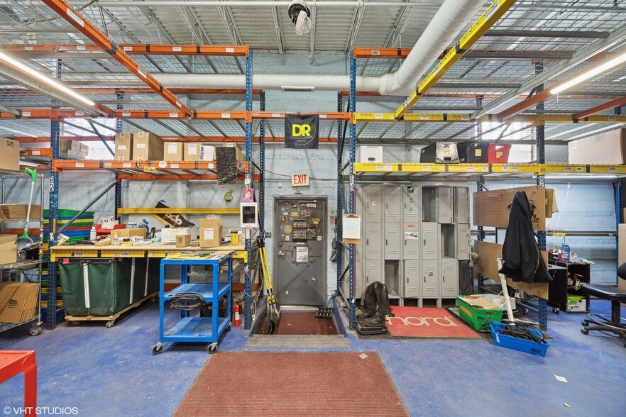 More Photos Of 1431 W Hubbard St, Chicago Light Distribution For Lease