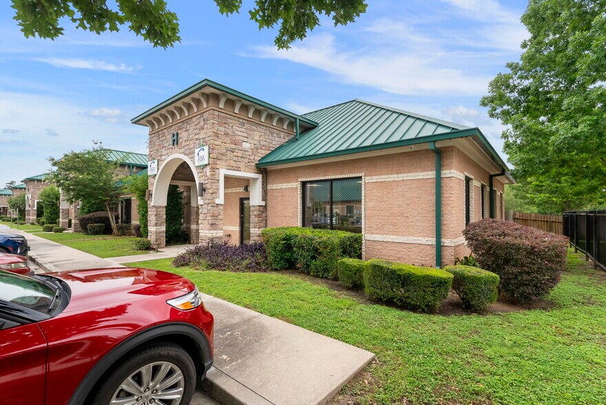 More Photos Of 1125 Cypress Station Dr, Houston Medical For Sale
