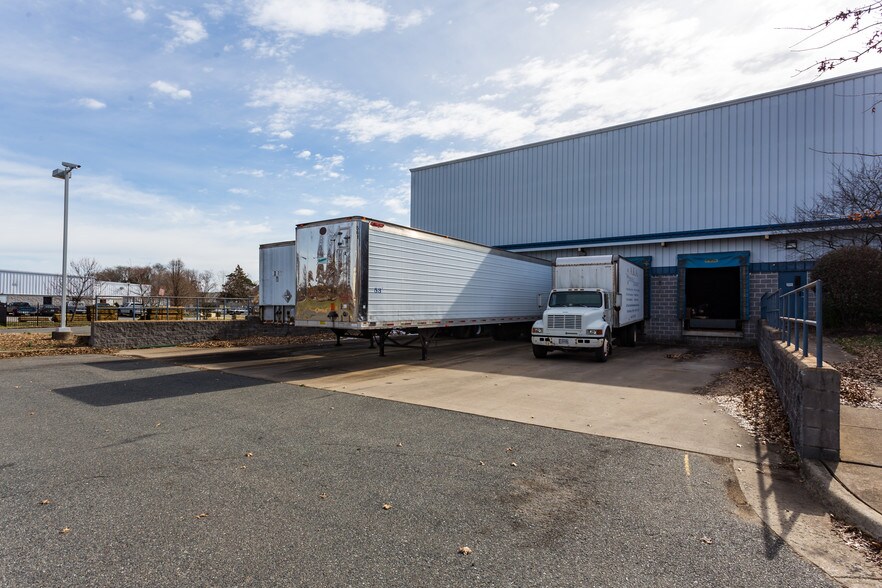 More Photos Of 44 Joseph Mills Dr, Fredericksburg Manufacturing For Lease