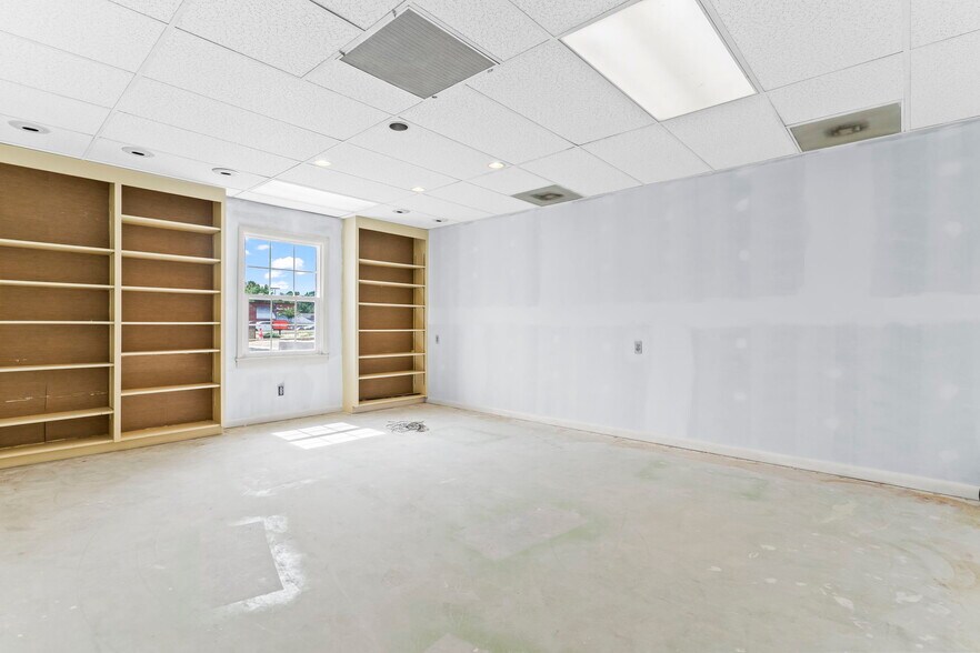 More Photos Of 45 W Dares Beach Rd, Prince Frederick Office For Lease