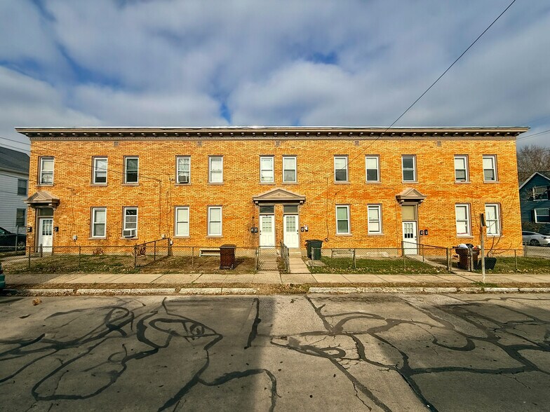 Primary Photo Of 1762 Cleveland Ave, Norwood Apartments For Sale