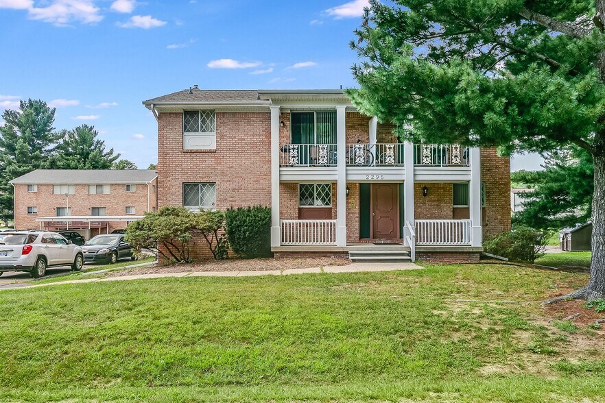 More Photos Of 2294 Main St, Holt Apartments For Sale