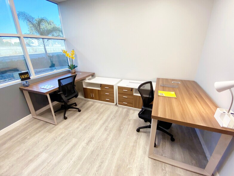 More Photos Of 1300 Eastman Ave, Ventura Loft Creative Space For Sale