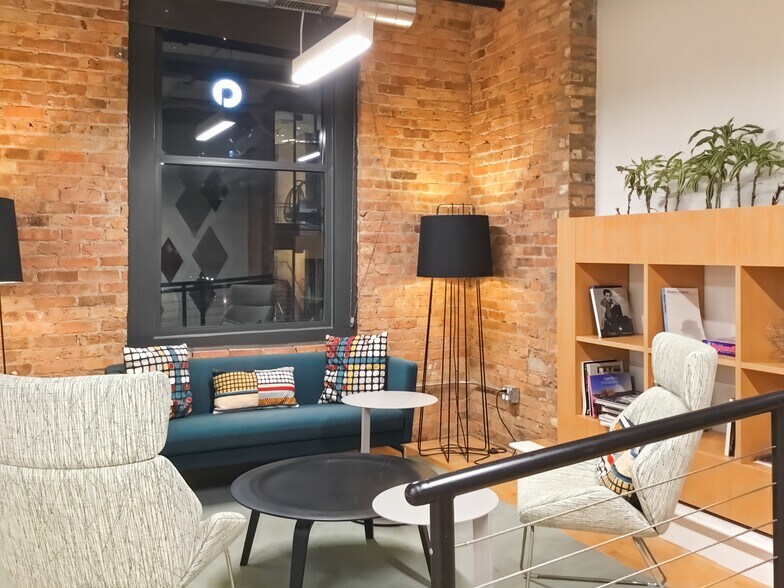 More Photos Of 900 W Randolph St, Chicago Coworking Space