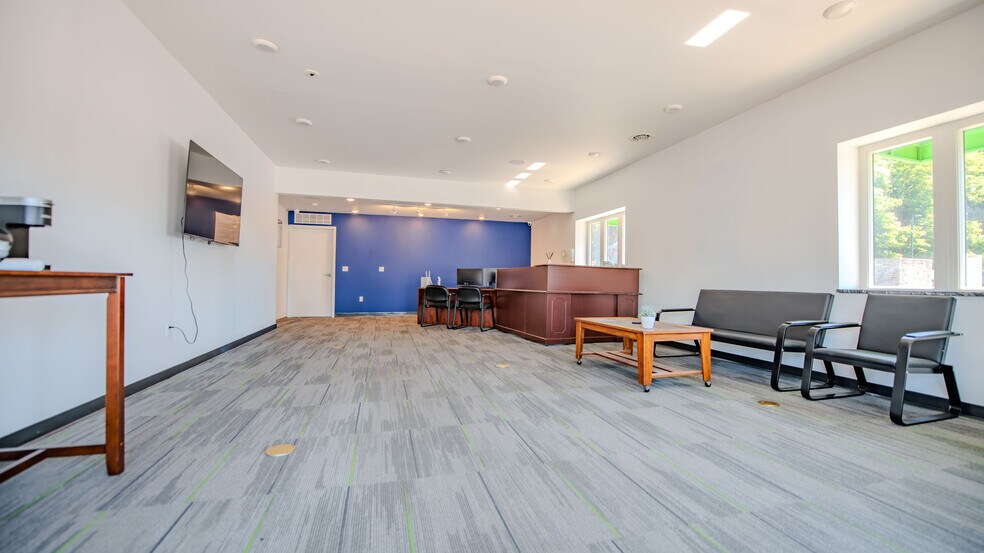 More Photos Of 2357 3rd Street, Williamsport Flex For Lease