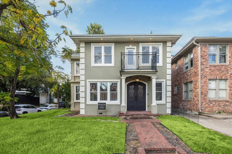 Primary Photo Of 1220 W Gray St, Houston Apartments For Sale