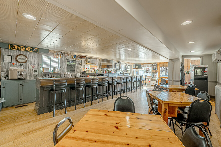 More Photos Of 127 W Main St, Belleville Restaurant For Sale