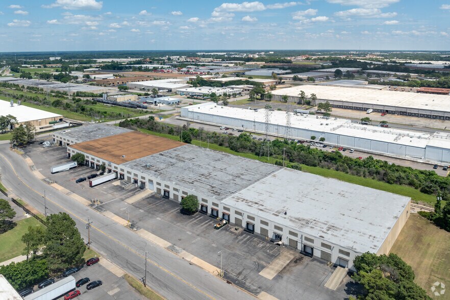 More Photos Of 4286-4362 Delp St, Memphis Warehouse For Lease