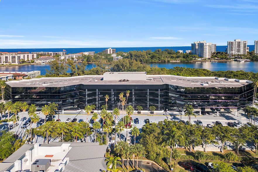 More Photos Of 2424 N Federal Hwy, Boca Raton Office For Lease