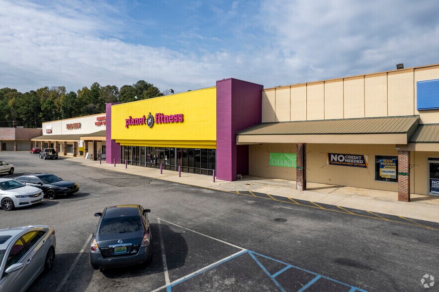 More Photos Of 500-560 West Town Plz, Bessemer Unknown For Lease