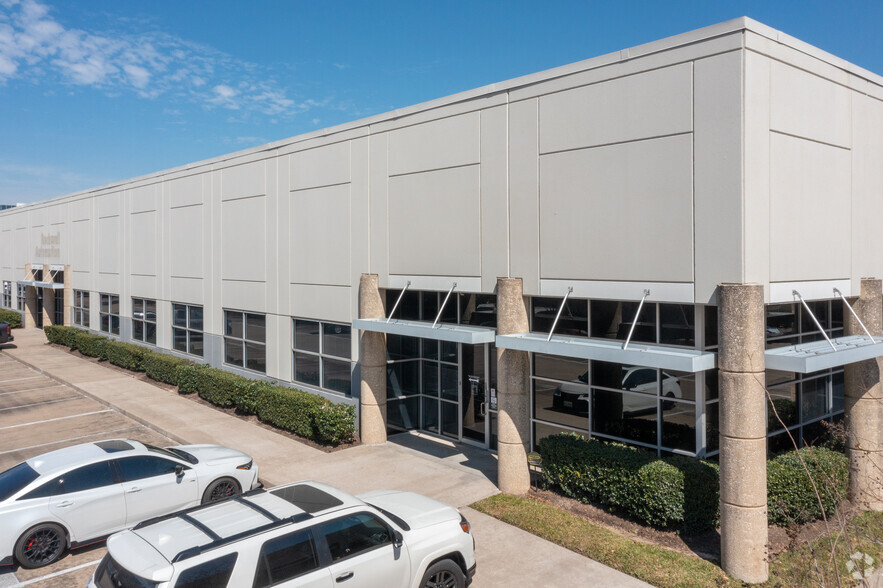 Primary Photo Of 11335 Clay Rd, Houston Flex For Lease