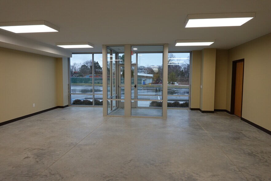 More Photos Of 9719 Aulbach Industrial, High Ridge Warehouse For Lease
