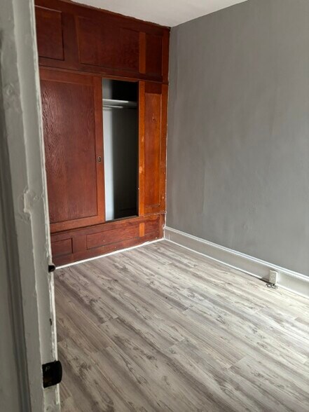 More Photos Of 1557 Mount Ephraim Ave, Camden Apartments For Sale