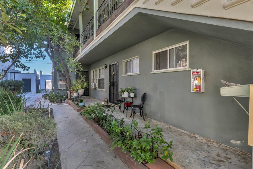 More Photos Of 6308 Coldwater Canyon Ave, North Hollywood Apartments For Sale